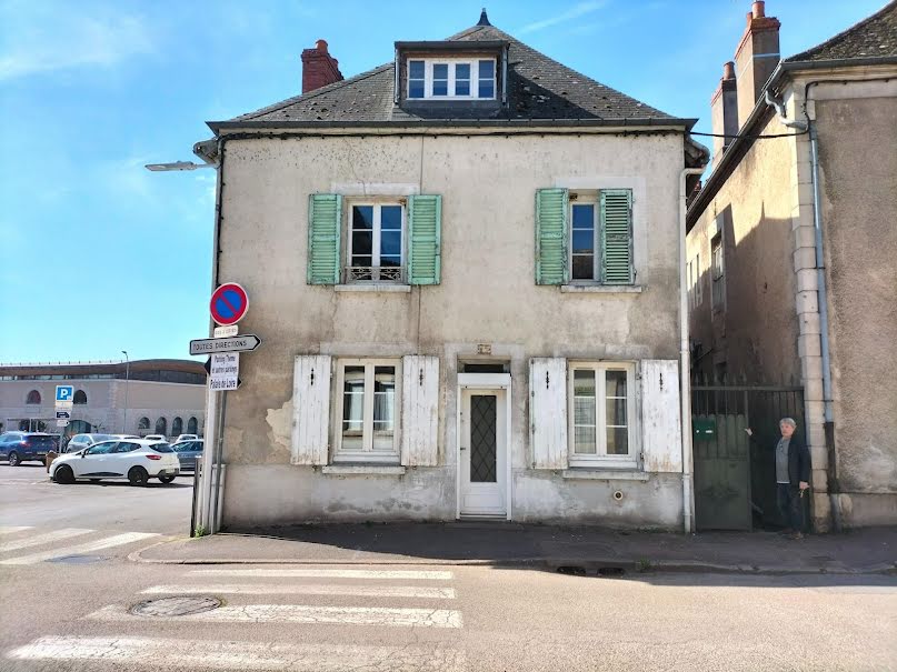Vente maison 92 m² à Cosne-Cours-sur-Loire (58)